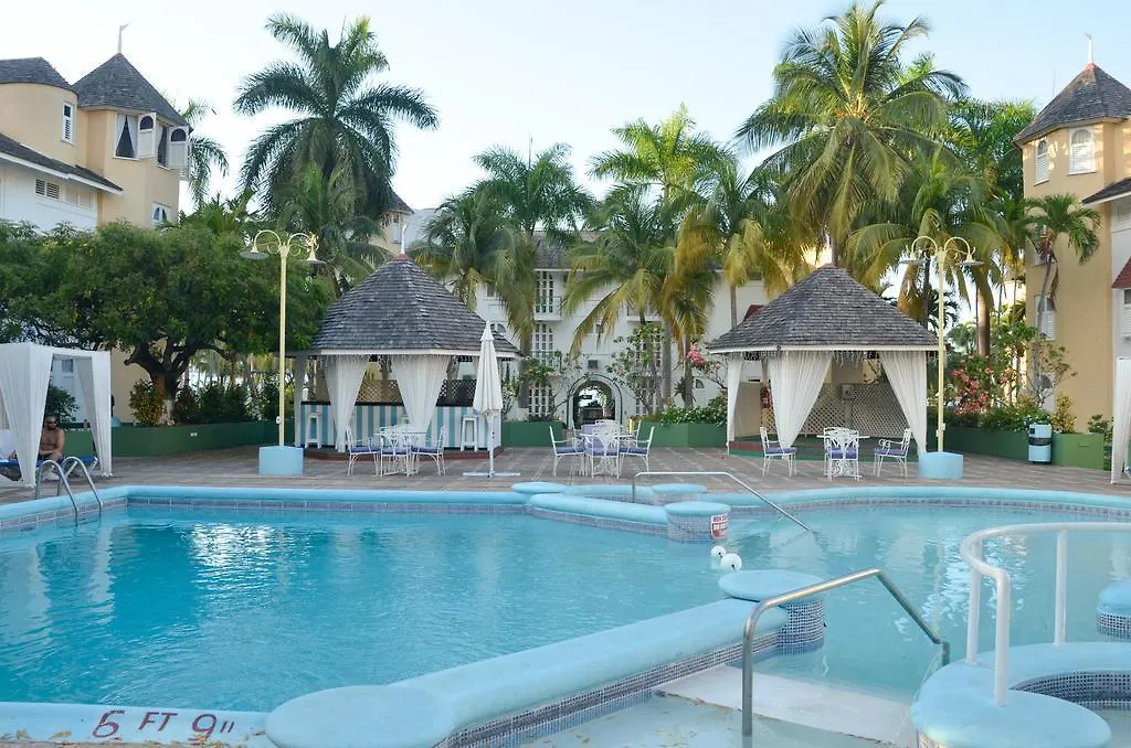Ocho Rios Beach Apt At Sandcastles