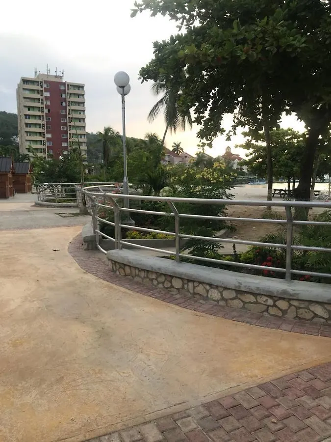Lejlighed Ocho Rios Beach Apt At Sandcastles