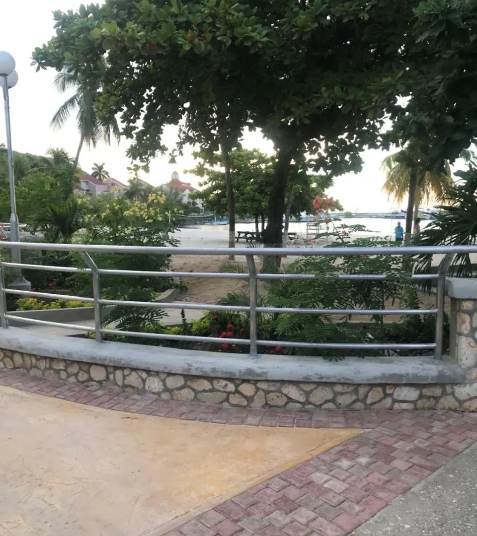 Ocho Rios Beach Apt At Sandcastles Jamaica